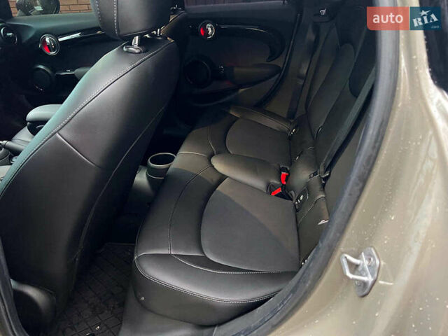 Бежевый Мини Купер, объемом двигателя 1.6 л и пробегом 57 тыс. км за 16990 $, фото 23 на Automoto.ua