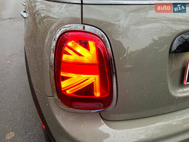 Бежевый Мини Купер, объемом двигателя 1.6 л и пробегом 57 тыс. км за 16990 $, фото 10 на Automoto.ua