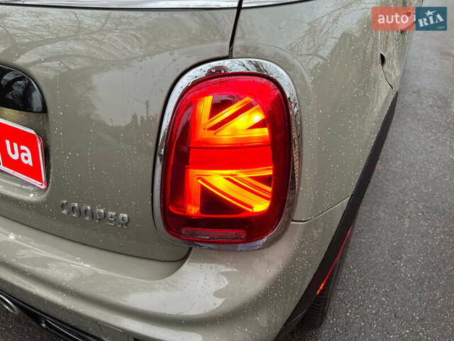 Бежевый Мини Купер, объемом двигателя 1.6 л и пробегом 57 тыс. км за 16990 $, фото 11 на Automoto.ua