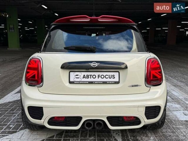 Бежевий Міні Cooper, об'ємом двигуна 2 л та пробігом 53 тис. км за 26990 $, фото 8 на Automoto.ua