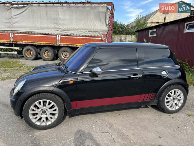 Чорний Міні Cooper, об'ємом двигуна 1.6 л та пробігом 325 тис. км за 3700 $, фото 4 на Automoto.ua
