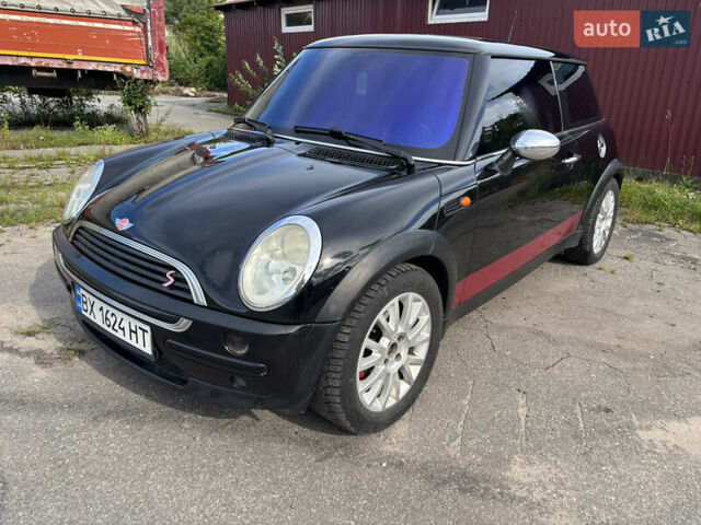 Чорний Міні Cooper, об'ємом двигуна 1.6 л та пробігом 325 тис. км за 3700 $, фото 1 на Automoto.ua