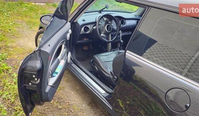 Чорний Міні Cooper, об'ємом двигуна 1.6 л та пробігом 125 тис. км за 4500 $, фото 15 на Automoto.ua
