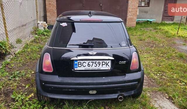 Чорний Міні Cooper, об'ємом двигуна 1.6 л та пробігом 125 тис. км за 4500 $, фото 7 на Automoto.ua
