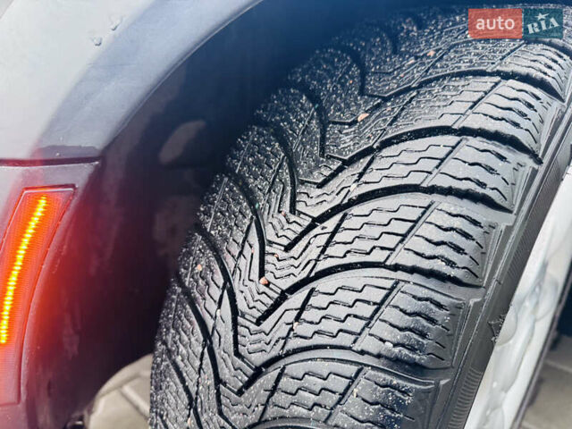 Чорний Міні Cooper, об'ємом двигуна 1.6 л та пробігом 152 тис. км за 5300 $, фото 24 на Automoto.ua