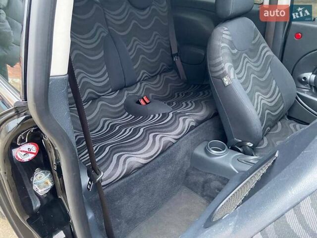 Черный Мини Купер, объемом двигателя 1.6 л и пробегом 250 тыс. км за 4300 $, фото 12 на Automoto.ua