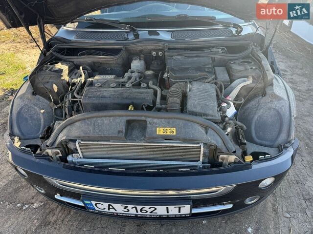 Чорний Міні Cooper, об'ємом двигуна 1.6 л та пробігом 209 тис. км за 4400 $, фото 12 на Automoto.ua