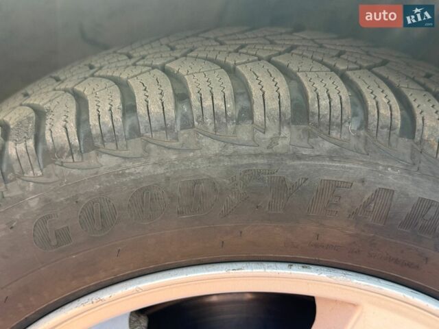Чорний Міні Cooper, об'ємом двигуна 1.6 л та пробігом 209 тис. км за 4400 $, фото 13 на Automoto.ua