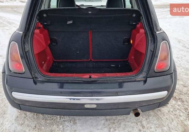 Чорний Міні Cooper, об'ємом двигуна 1.6 л та пробігом 230 тис. км за 5450 $, фото 19 на Automoto.ua