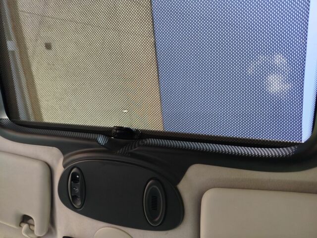 Чорний Міні Cooper, об'ємом двигуна 0 л та пробігом 206 тис. км за 2300 $, фото 11 на Automoto.ua