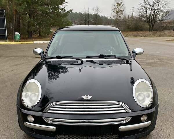 Черный Мини Купер, объемом двигателя 0 л и пробегом 274 тыс. км за 5500 $, фото 2 на Automoto.ua