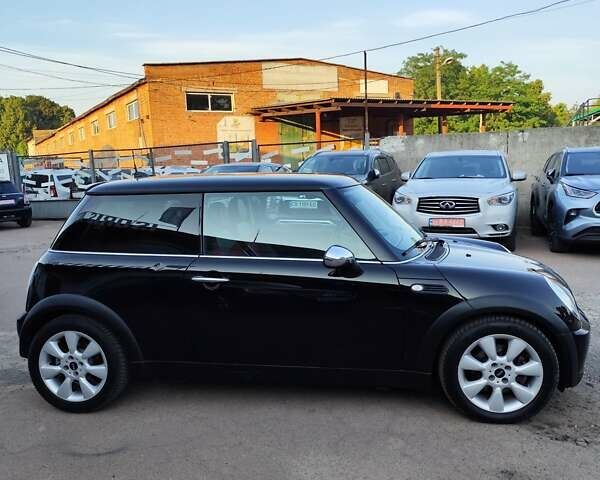 Чорний Міні Cooper, об'ємом двигуна 1.6 л та пробігом 206 тис. км за 5500 $, фото 8 на Automoto.ua