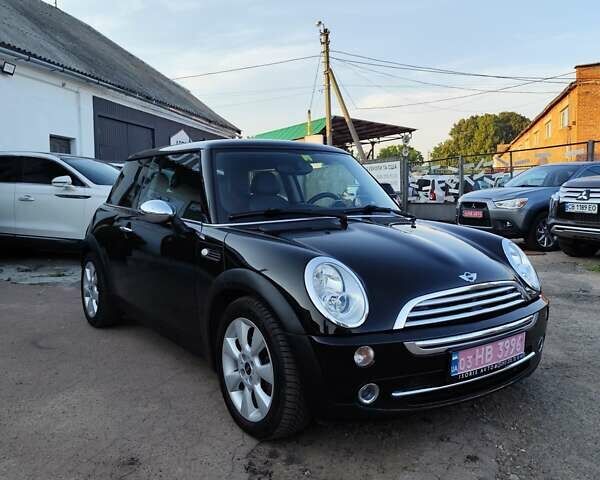 Чорний Міні Cooper, об'ємом двигуна 1.6 л та пробігом 206 тис. км за 5500 $, фото 2 на Automoto.ua