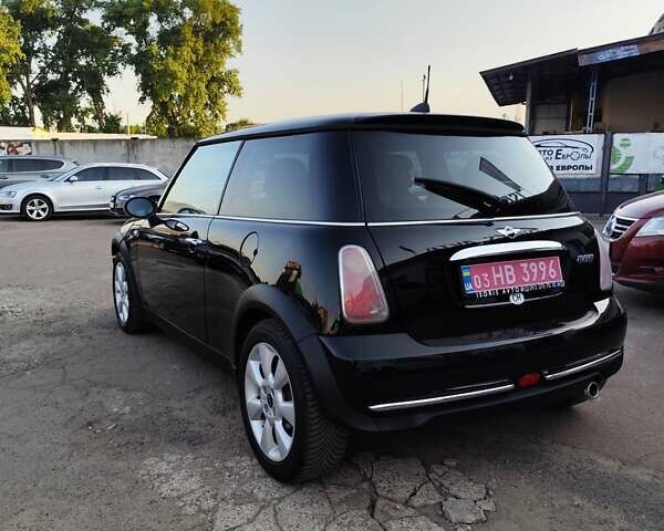 Чорний Міні Cooper, об'ємом двигуна 1.6 л та пробігом 206 тис. км за 5500 $, фото 6 на Automoto.ua