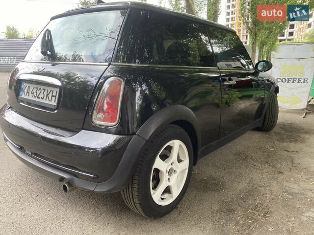 Черный Мини Купер, объемом двигателя 1.6 л и пробегом 219 тыс. км за 3200 $, фото 3 на Automoto.ua