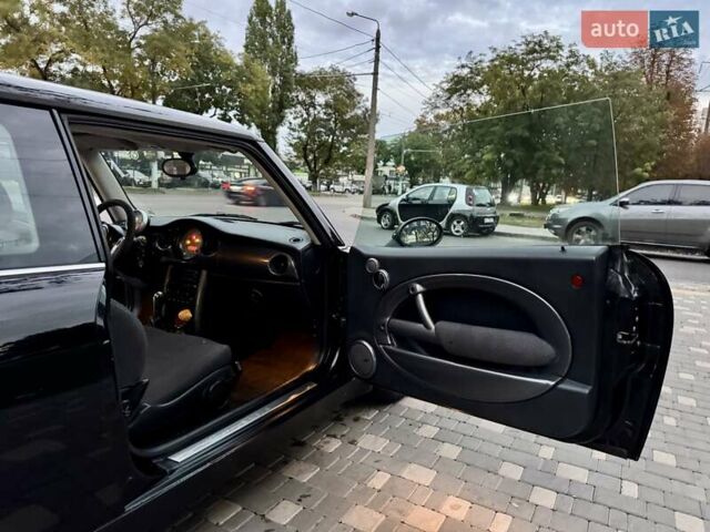 Черный Мини Купер, объемом двигателя 1.6 л и пробегом 123 тыс. км за 5999 $, фото 19 на Automoto.ua
