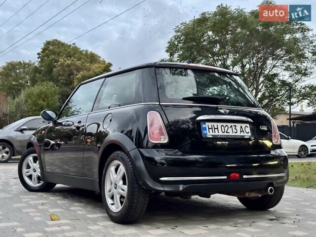 Черный Мини Купер, объемом двигателя 1.6 л и пробегом 123 тыс. км за 5999 $, фото 32 на Automoto.ua