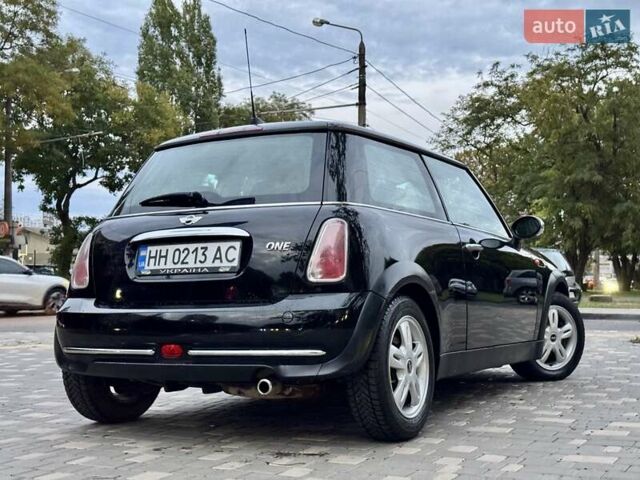 Черный Мини Купер, объемом двигателя 1.6 л и пробегом 123 тыс. км за 5999 $, фото 35 на Automoto.ua