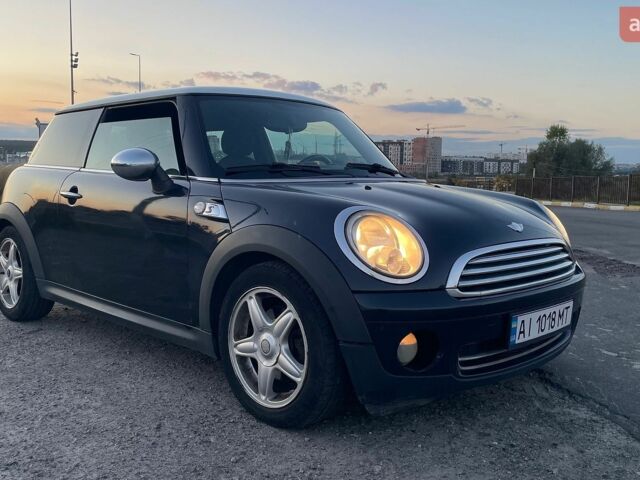 Чорний Міні Cooper, об'ємом двигуна 1.6 л та пробігом 371 тис. км за 5200 $, фото 1 на Automoto.ua