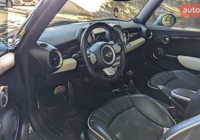 Чорний Міні Cooper, об'ємом двигуна 1.6 л та пробігом 223 тис. км за 8500 $, фото 39 на Automoto.ua