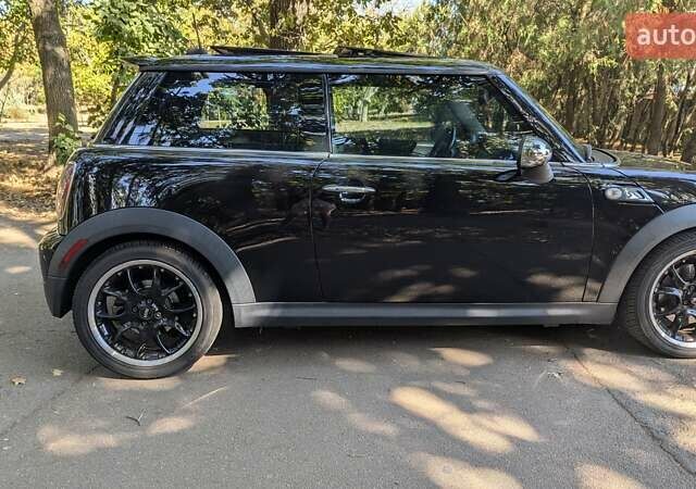 Чорний Міні Cooper, об'ємом двигуна 1.6 л та пробігом 223 тис. км за 8500 $, фото 36 на Automoto.ua