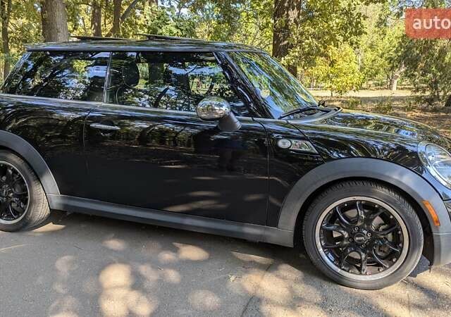 Чорний Міні Cooper, об'ємом двигуна 1.6 л та пробігом 223 тис. км за 8500 $, фото 9 на Automoto.ua