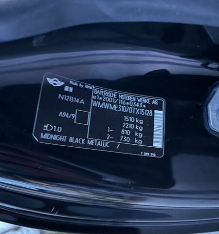 Черный Мини Купер, объемом двигателя 1.4 л и пробегом 162 тыс. км за 6600 $, фото 40 на Automoto.ua