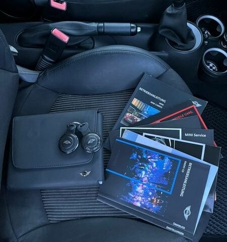 Черный Мини Купер, объемом двигателя 1.4 л и пробегом 162 тыс. км за 6600 $, фото 32 на Automoto.ua