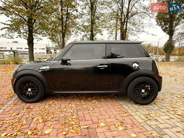 Чорний Міні Cooper, об'ємом двигуна 1.6 л та пробігом 119 тис. км за 6700 $, фото 5 на Automoto.ua