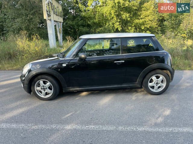 Черный Мини Купер, объемом двигателя 1.6 л и пробегом 287 тыс. км за 5600 $, фото 5 на Automoto.ua