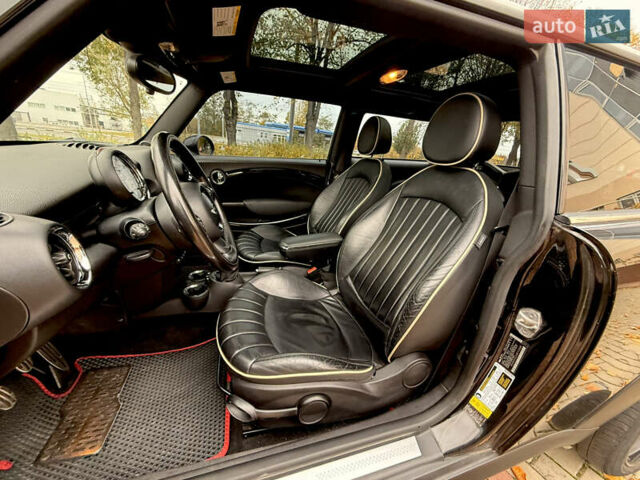 Чорний Міні Cooper, об'ємом двигуна 1.6 л та пробігом 119 тис. км за 6899 $, фото 13 на Automoto.ua