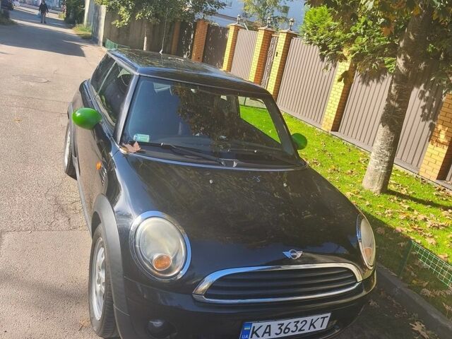 Чорний Міні Cooper, об'ємом двигуна 1.6 л та пробігом 140 тис. км за 11000 $, фото 5 на Automoto.ua