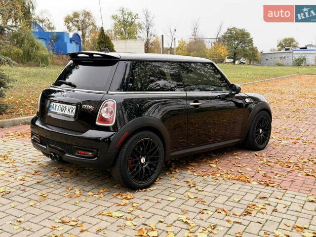Чорний Міні Cooper, об'ємом двигуна 1.6 л та пробігом 119 тис. км за 6899 $, фото 8 на Automoto.ua