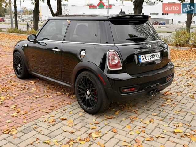 Чорний Міні Cooper, об'ємом двигуна 1.6 л та пробігом 119 тис. км за 6899 $, фото 9 на Automoto.ua