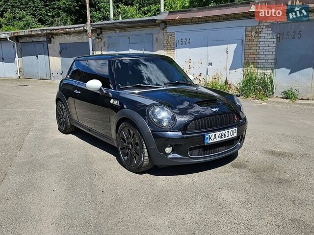 Чорний Міні Cooper, об'ємом двигуна 1.6 л та пробігом 135 тис. км за 5500 $, фото 13 на Automoto.ua