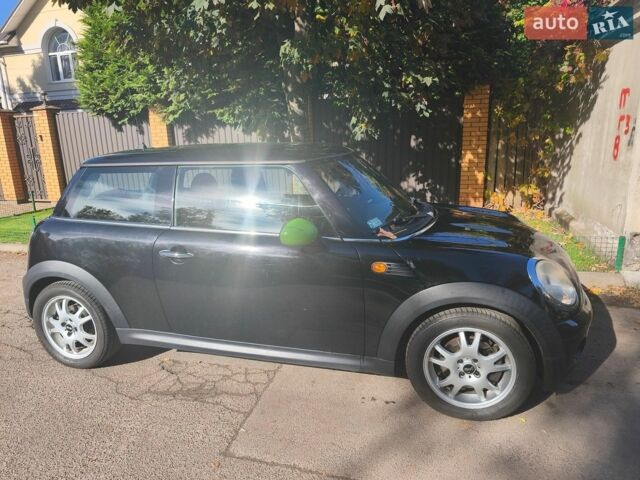 Чорний Міні Cooper, об'ємом двигуна 1.6 л та пробігом 140 тис. км за 11000 $, фото 6 на Automoto.ua