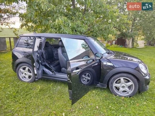 Черный Мини Купер, объемом двигателя 1.6 л и пробегом 290 тыс. км за 7700 $, фото 6 на Automoto.ua
