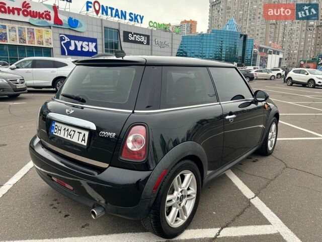 Чорний Міні Cooper, об'ємом двигуна 1.6 л та пробігом 230 тис. км за 7500 $, фото 7 на Automoto.ua