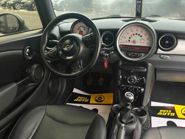 Черный Мини Купер, объемом двигателя 0 л и пробегом 223 тыс. км за 7000 $, фото 20 на Automoto.ua