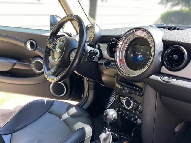 Чорний Міні Cooper, об'ємом двигуна 1.6 л та пробігом 160 тис. км за 8500 $, фото 8 на Automoto.ua
