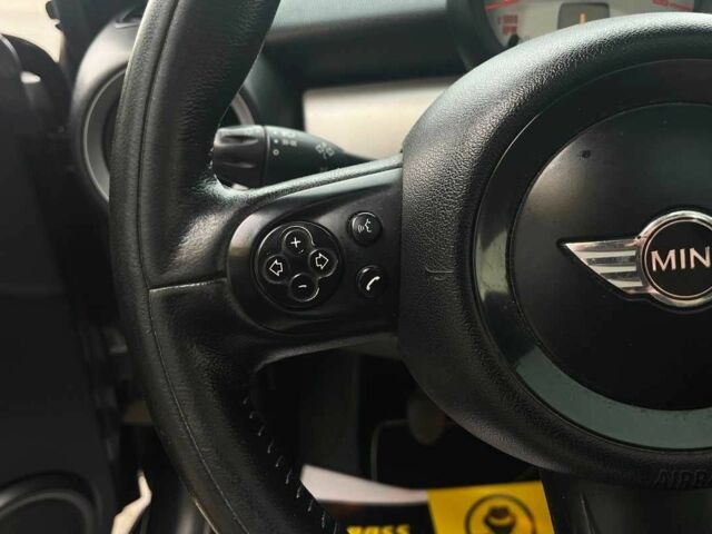 Черный Мини Купер, объемом двигателя 0 л и пробегом 223 тыс. км за 7000 $, фото 12 на Automoto.ua