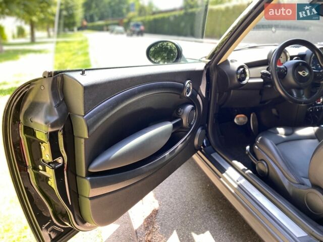 Чорний Міні Cooper, об'ємом двигуна 1.6 л та пробігом 160 тис. км за 8500 $, фото 9 на Automoto.ua