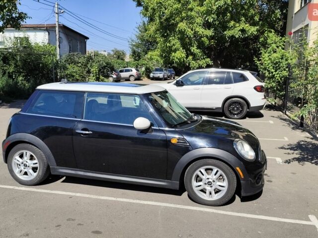 Чорний Міні Cooper, об'ємом двигуна 1.6 л та пробігом 177 тис. км за 7000 $, фото 8 на Automoto.ua
