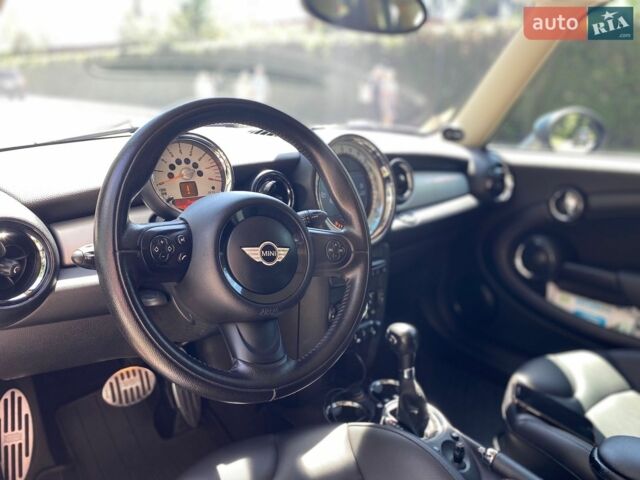 Чорний Міні Cooper, об'ємом двигуна 1.6 л та пробігом 160 тис. км за 8500 $, фото 11 на Automoto.ua