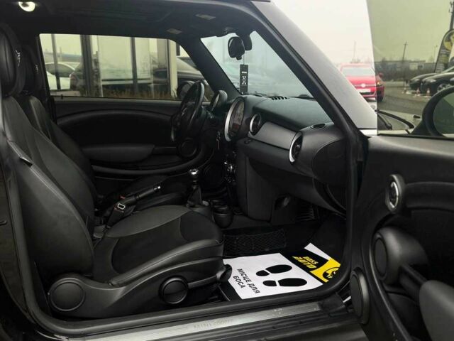 Черный Мини Купер, объемом двигателя 0 л и пробегом 223 тыс. км за 7000 $, фото 22 на Automoto.ua