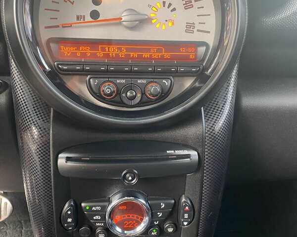 Чорний Міні Cooper, об'ємом двигуна 1.6 л та пробігом 248 тис. км за 12999 $, фото 11 на Automoto.ua