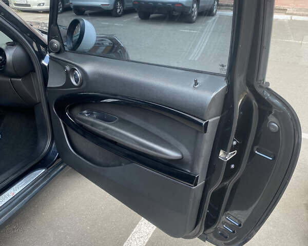 Чорний Міні Cooper, об'ємом двигуна 1.6 л та пробігом 248 тис. км за 12999 $, фото 18 на Automoto.ua