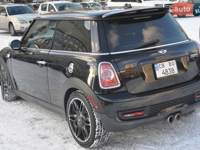 Чорний Міні Cooper, об'ємом двигуна 1.6 л та пробігом 123 тис. км за 8900 $, фото 5 на Automoto.ua