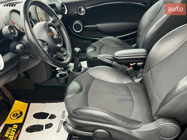 Чорний Міні Cooper, об'ємом двигуна 1.6 л та пробігом 272 тис. км за 6800 $, фото 8 на Automoto.ua