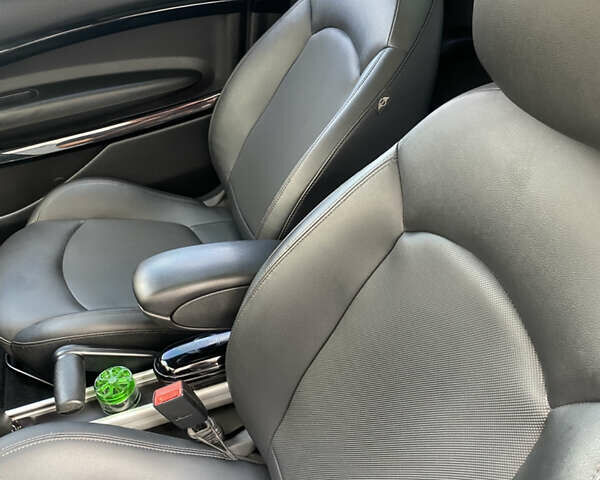 Чорний Міні Cooper, об'ємом двигуна 1.6 л та пробігом 248 тис. км за 12999 $, фото 8 на Automoto.ua